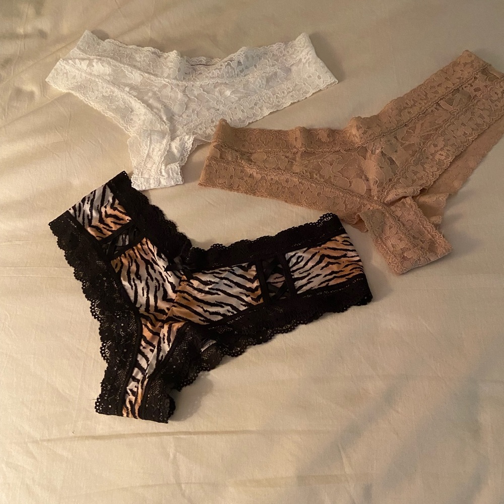 VICTORIA’S SECRET HIPSTERS